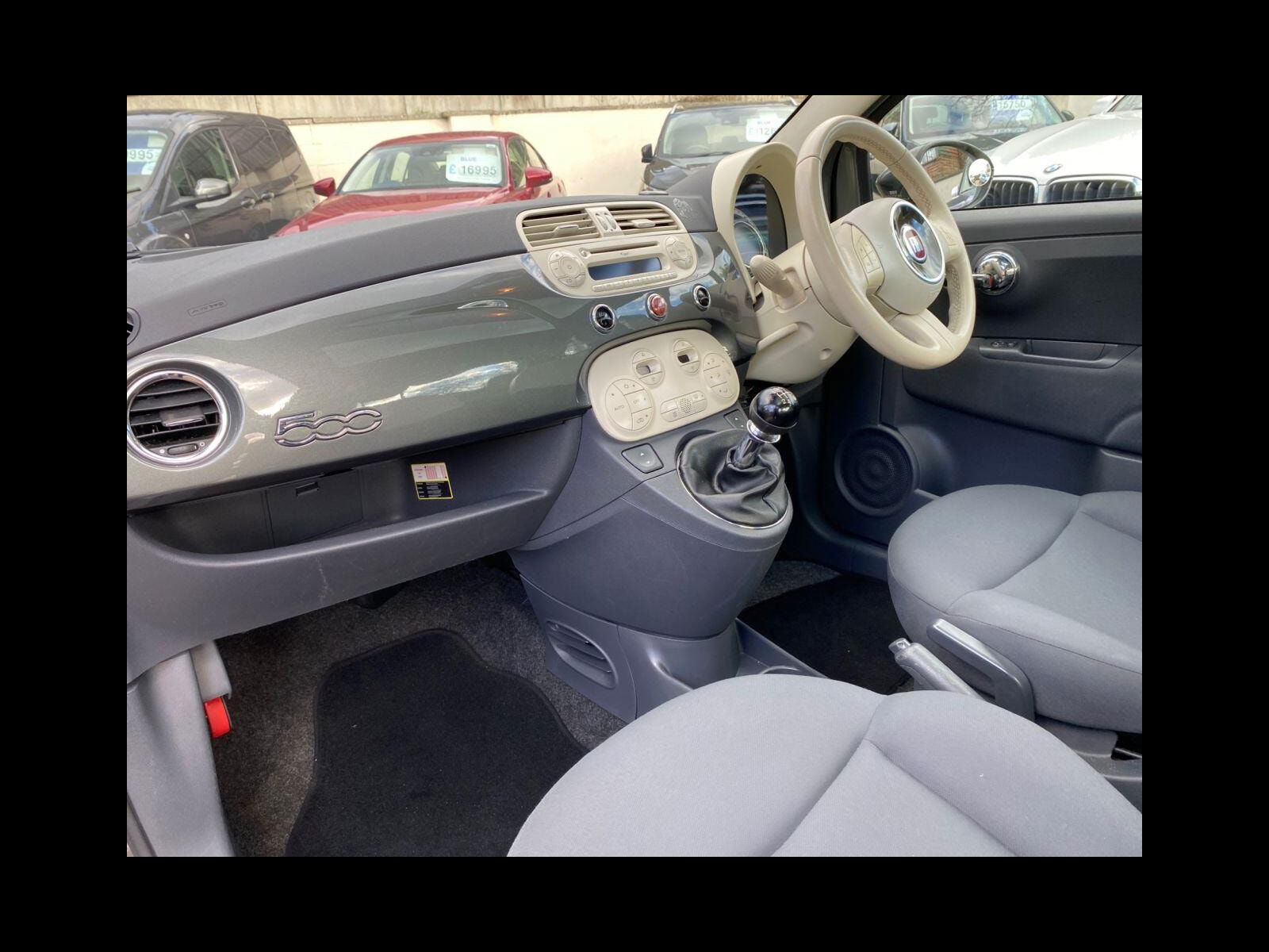 Fiat 500 0.9 TwinAir Lounge Hatchback 3dr Petrol Manual Euro 5 (s/s) (85 bhp) £20 Tax, Sunroof, ideal first car.. 3dr Manual 2012
