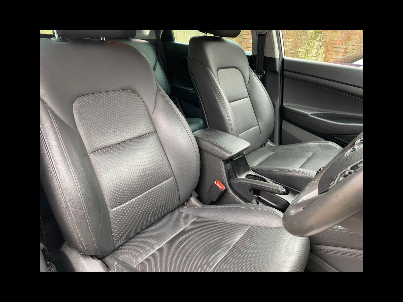 Hyundai Tucson 1.7 CRDi Blue Drive Premium SUV 5dr Diesel Manual Euro 6 (s/s) (116 ps) Sat nav, Bluetooth, Heated Leather 5dr Manual 2018