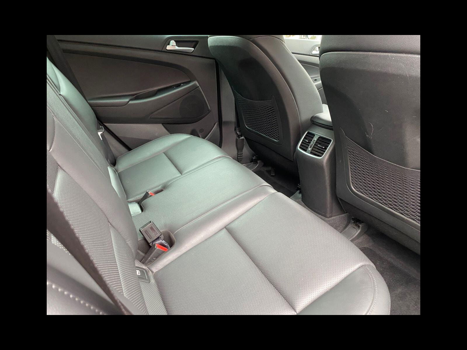 Hyundai Tucson 1.7 CRDi Blue Drive Premium SUV 5dr Diesel Manual Euro 6 (s/s) (116 ps) Sat nav, Bluetooth, Heated Leather 5dr Manual 2018