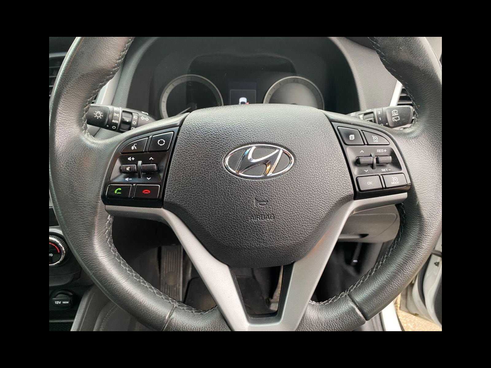 Hyundai Tucson 1.7 CRDi Blue Drive Premium SUV 5dr Diesel Manual Euro 6 (s/s) (116 ps) Sat nav, Bluetooth, Heated Leather 5dr Manual 2018