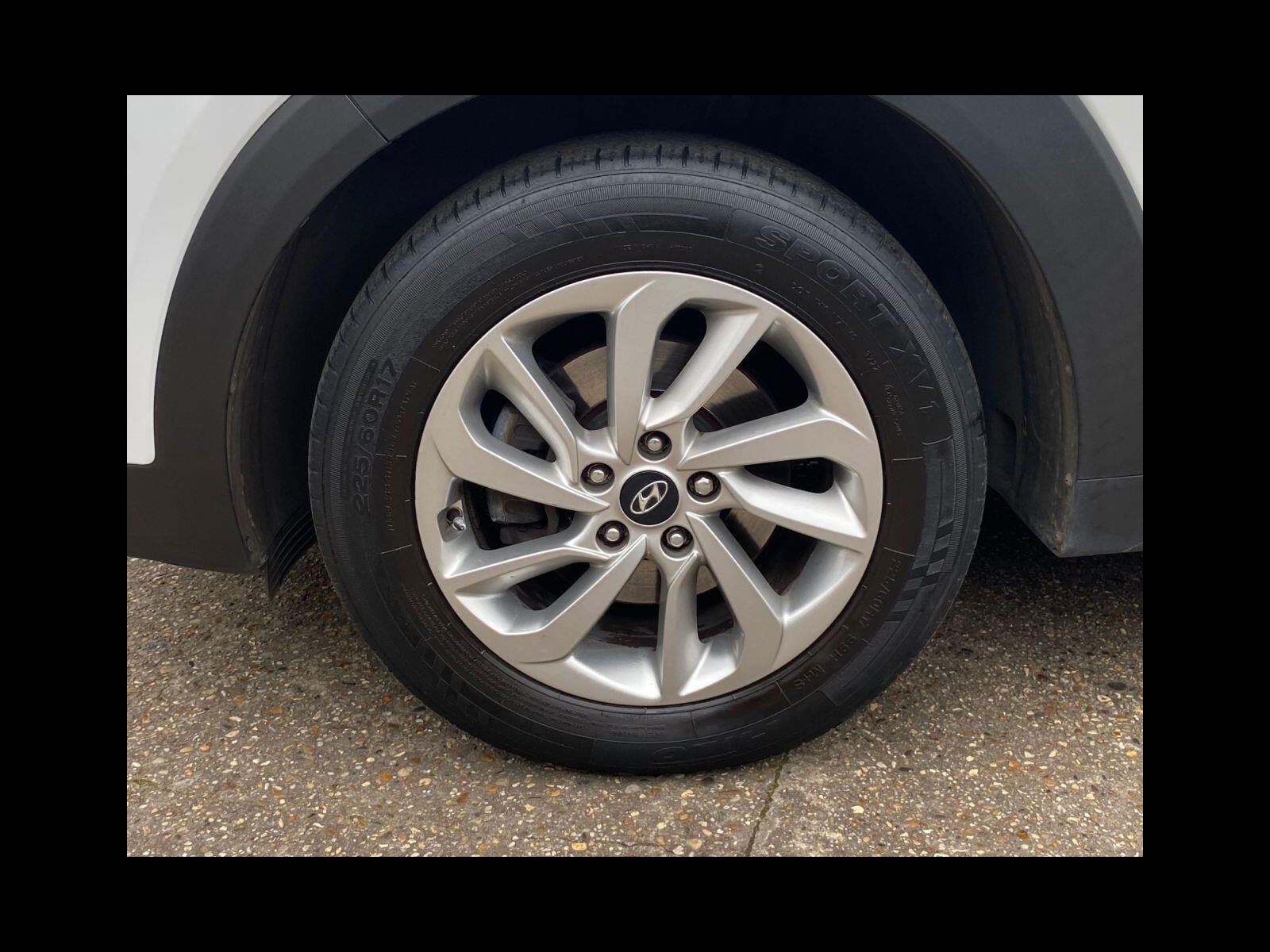 Hyundai Tucson 1.7 CRDi Blue Drive Premium SUV 5dr Diesel Manual Euro 6 (s/s) (116 ps) Sat nav, Bluetooth, Heated Leather 5dr Manual 2018