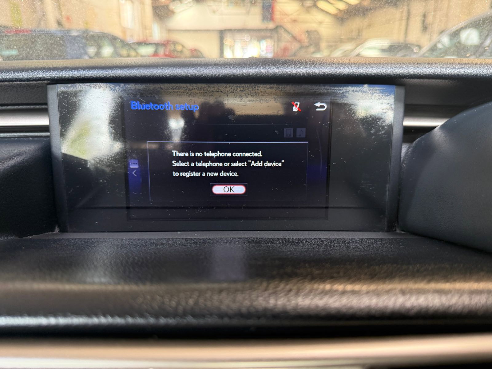 Lexus IS 2.5 300h Executive Edition Saloon 4dr Petrol Hybrid E-CVT Euro 5 (s/s) (223 ps) Perforated heated Leather seats 4dr Automatic 2014