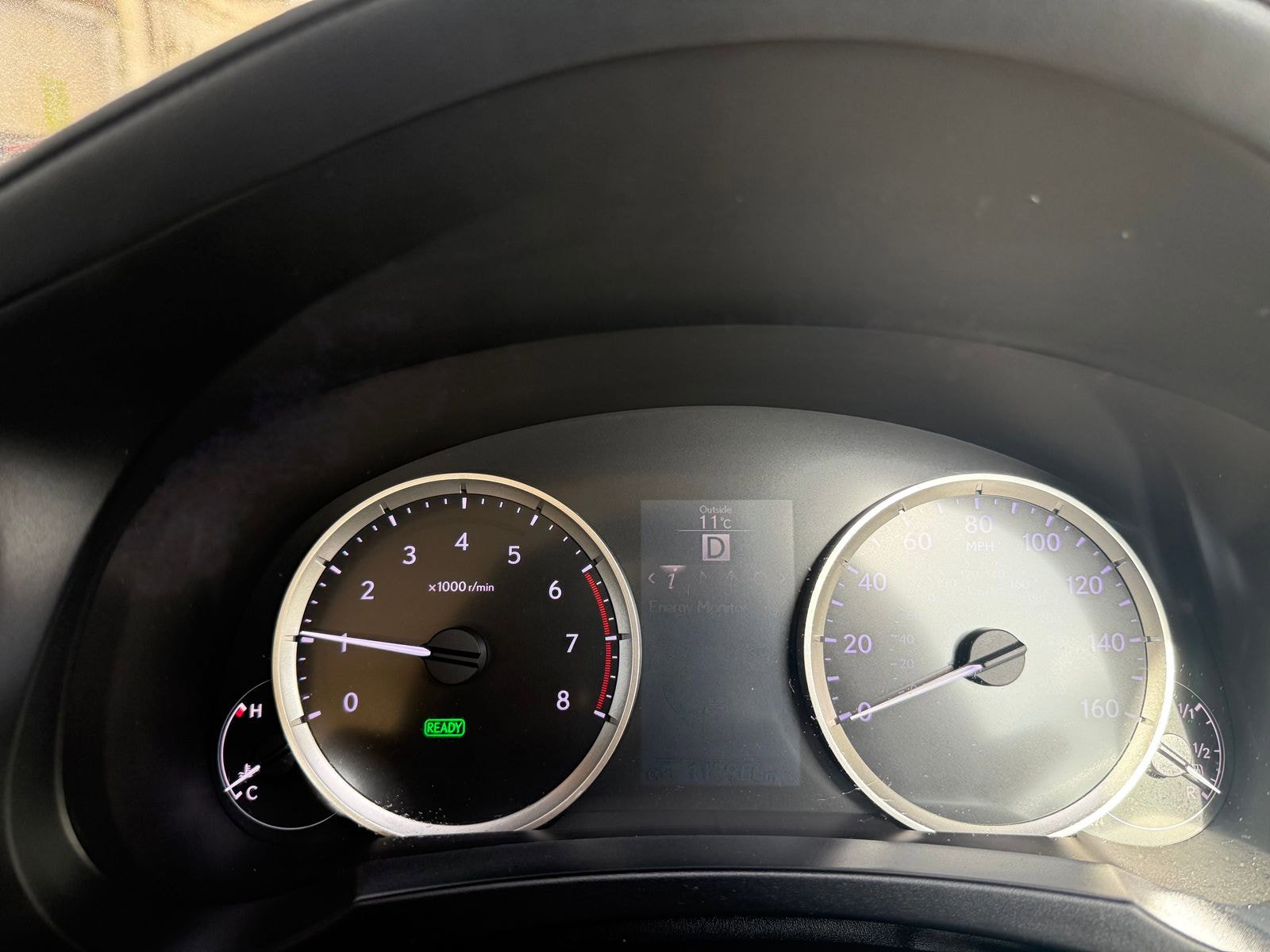 Lexus IS 2.5 300h Executive Edition Saloon 4dr Petrol Hybrid E-CVT Euro 5 (s/s) (223 ps) Perforated heated Leather seats 4dr Automatic 2014