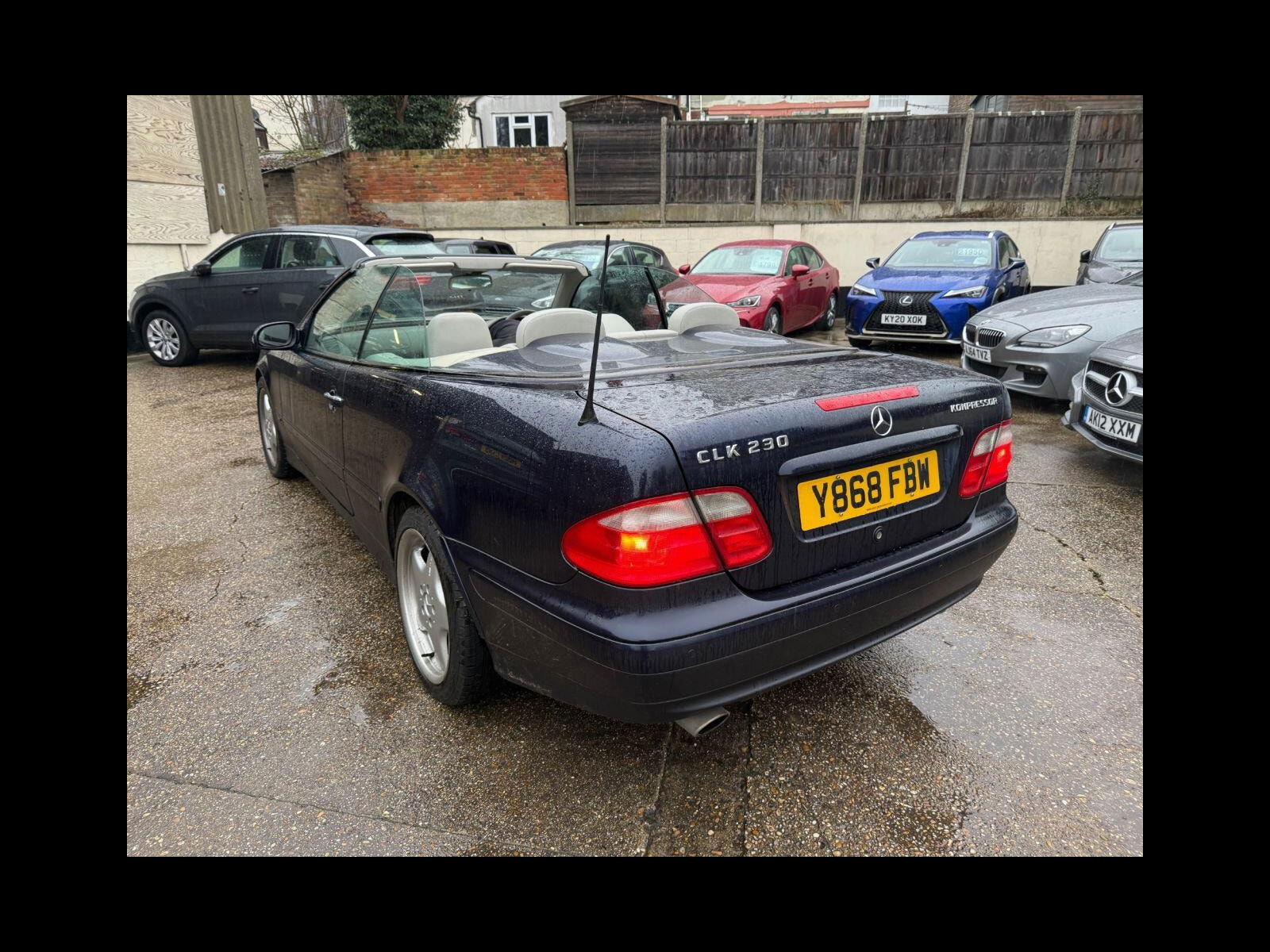 Mercedes-Benz CLK 2.3 CLK230 Kompressor Elegance Cabriolet 2dr Petrol Automatic (237 g/km, 197 bhp) Only 54000 miles from new!!! 2dr Automatic 2001