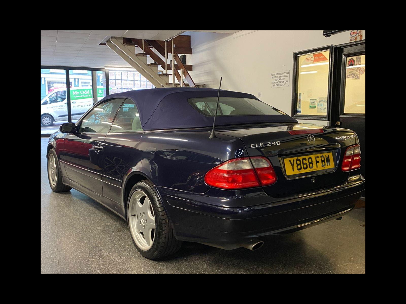 Mercedes-Benz CLK 2.3 CLK230 Kompressor Elegance Cabriolet 2dr Petrol Automatic (237 g/km, 197 bhp) Only 54000 miles from new!!! 2dr Automatic 2001