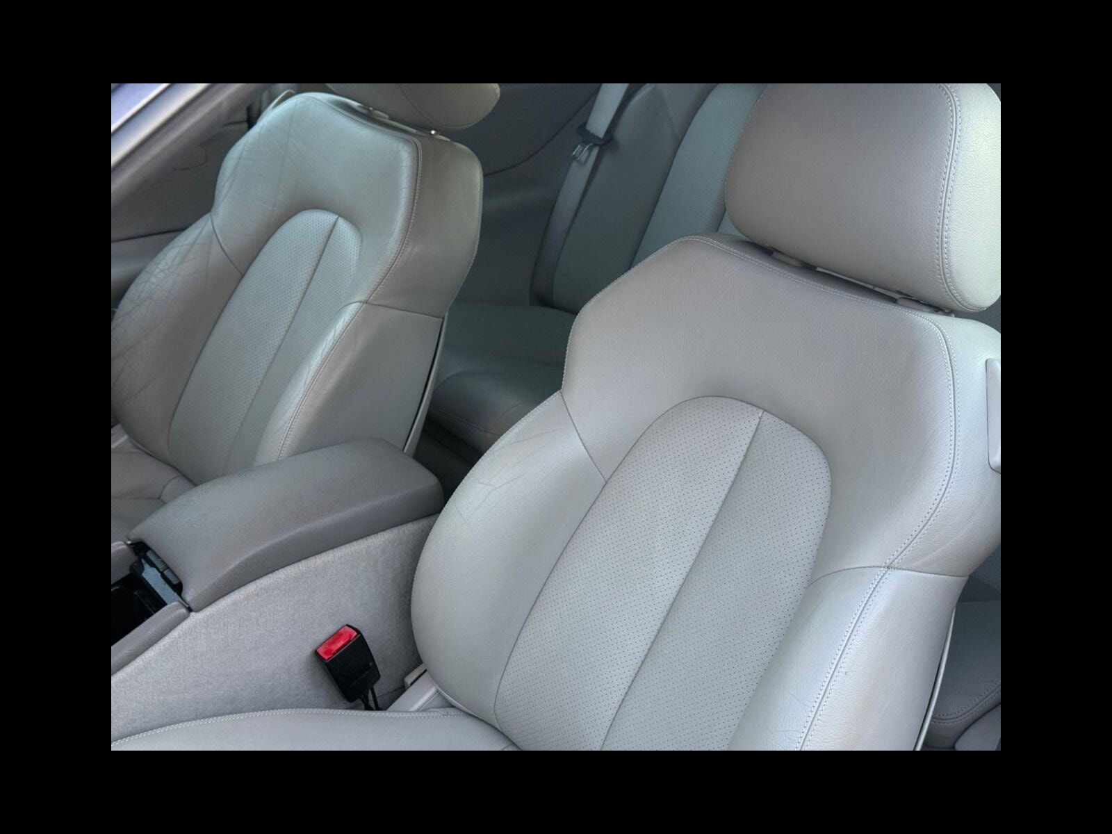 Mercedes-Benz CLK 2.3 CLK230 Kompressor Elegance Cabriolet 2dr Petrol Automatic (237 g/km, 197 bhp) Only 54000 miles from new!!! 2dr Automatic 2001