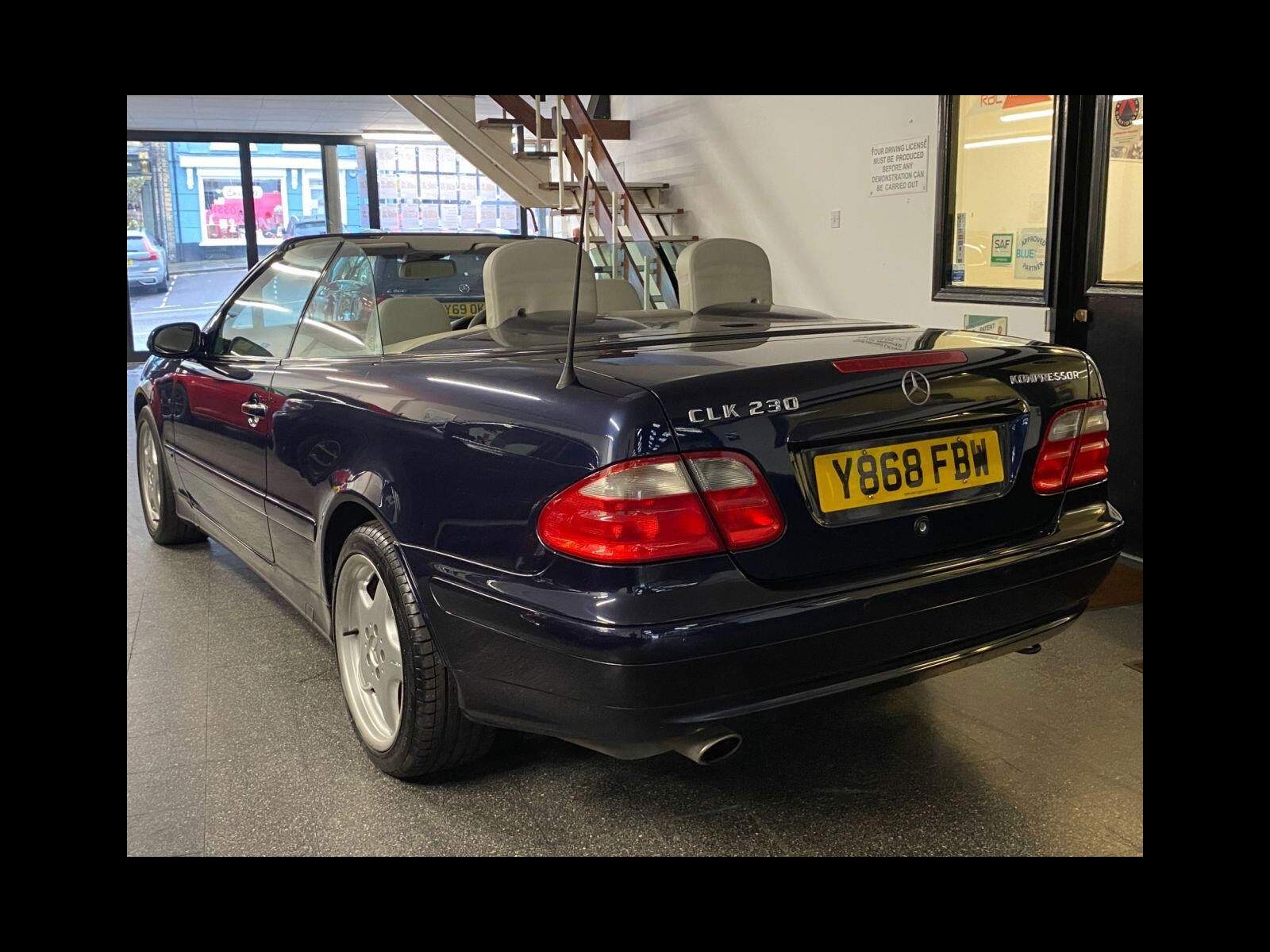 Mercedes-Benz CLK 2.3 CLK230 Kompressor Elegance Cabriolet 2dr Petrol Automatic (237 g/km, 197 bhp) Only 54000 miles from new!!! 2dr Automatic 2001