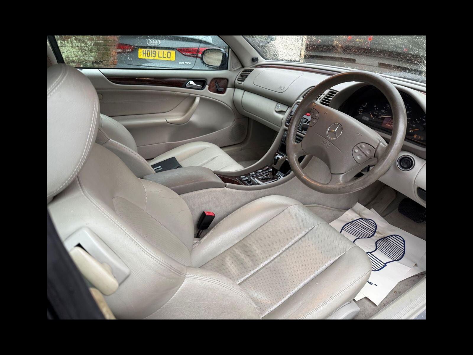 Mercedes-Benz CLK 2.3 CLK230 Kompressor Elegance Cabriolet 2dr Petrol Automatic (237 g/km, 197 bhp) Only 54000 miles from new!!! 2dr Automatic 2001