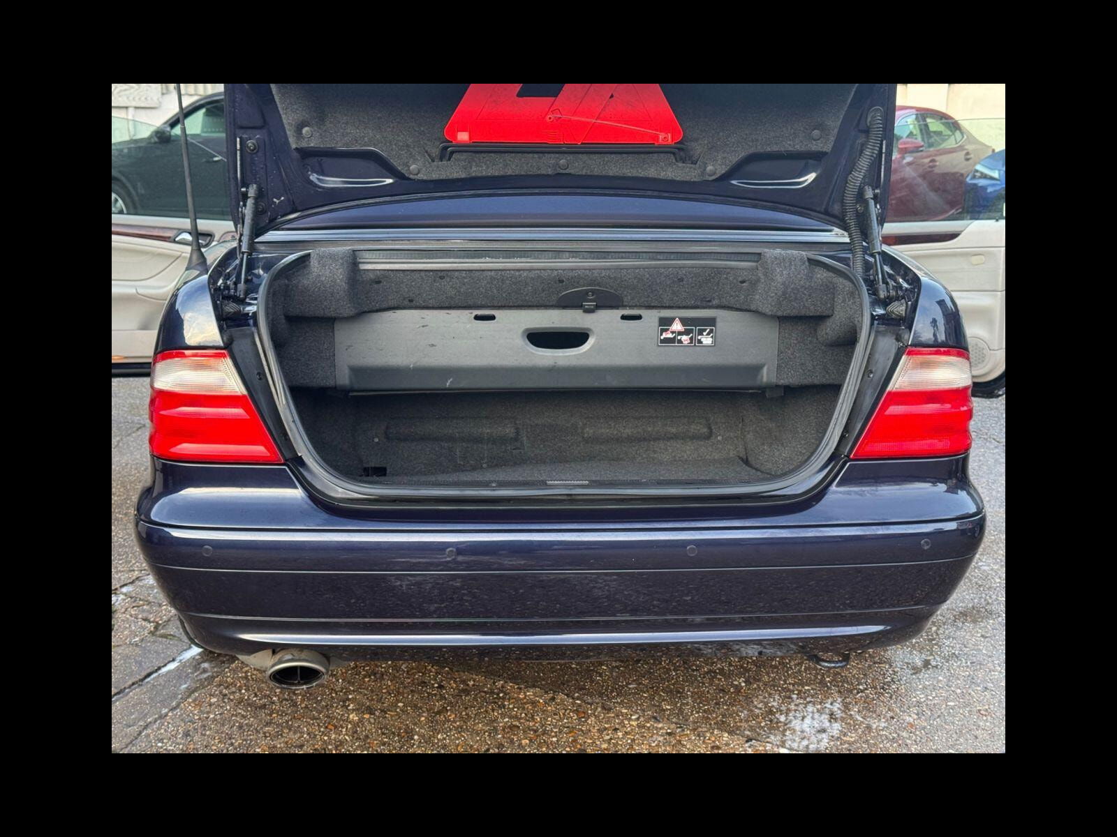 Mercedes-Benz CLK 2.3 CLK230 Kompressor Elegance Cabriolet 2dr Petrol Automatic (237 g/km, 197 bhp) Only 54000 miles from new!!! 2dr Automatic 2001