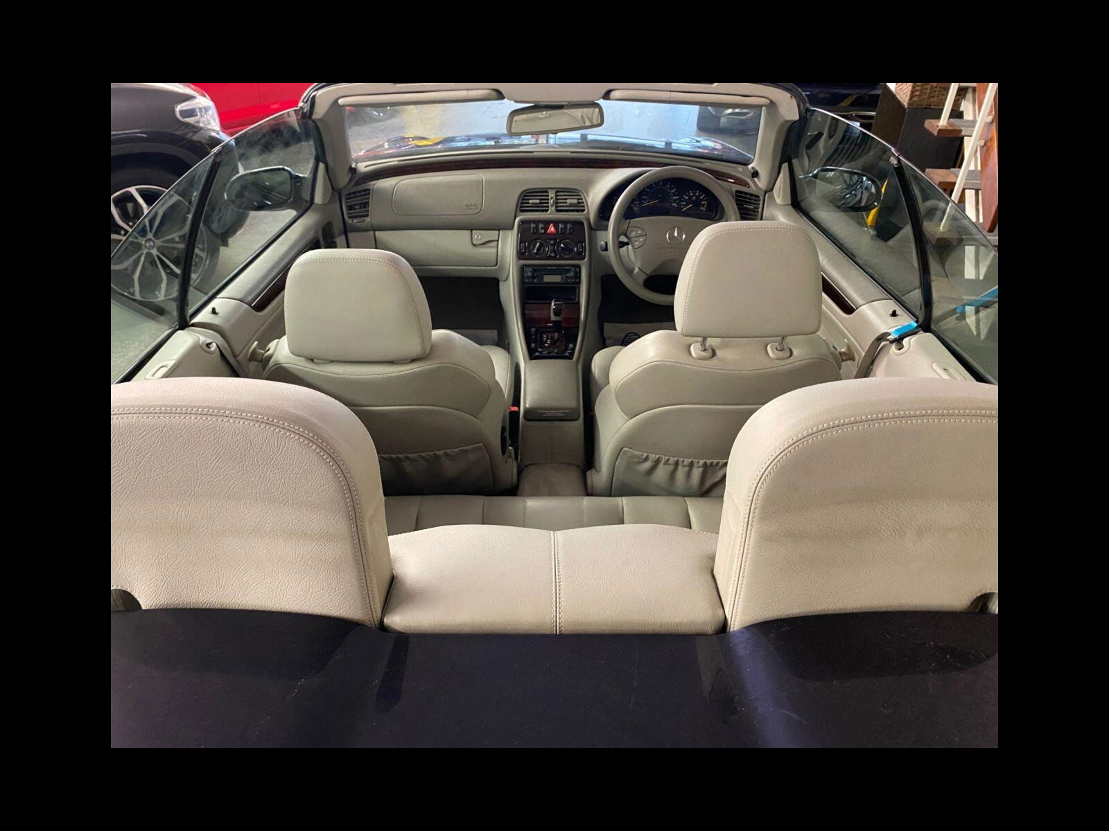 Mercedes-Benz CLK 2.3 CLK230 Kompressor Elegance Cabriolet 2dr Petrol Automatic (237 g/km, 197 bhp) Only 54000 miles from new!!! 2dr Automatic 2001