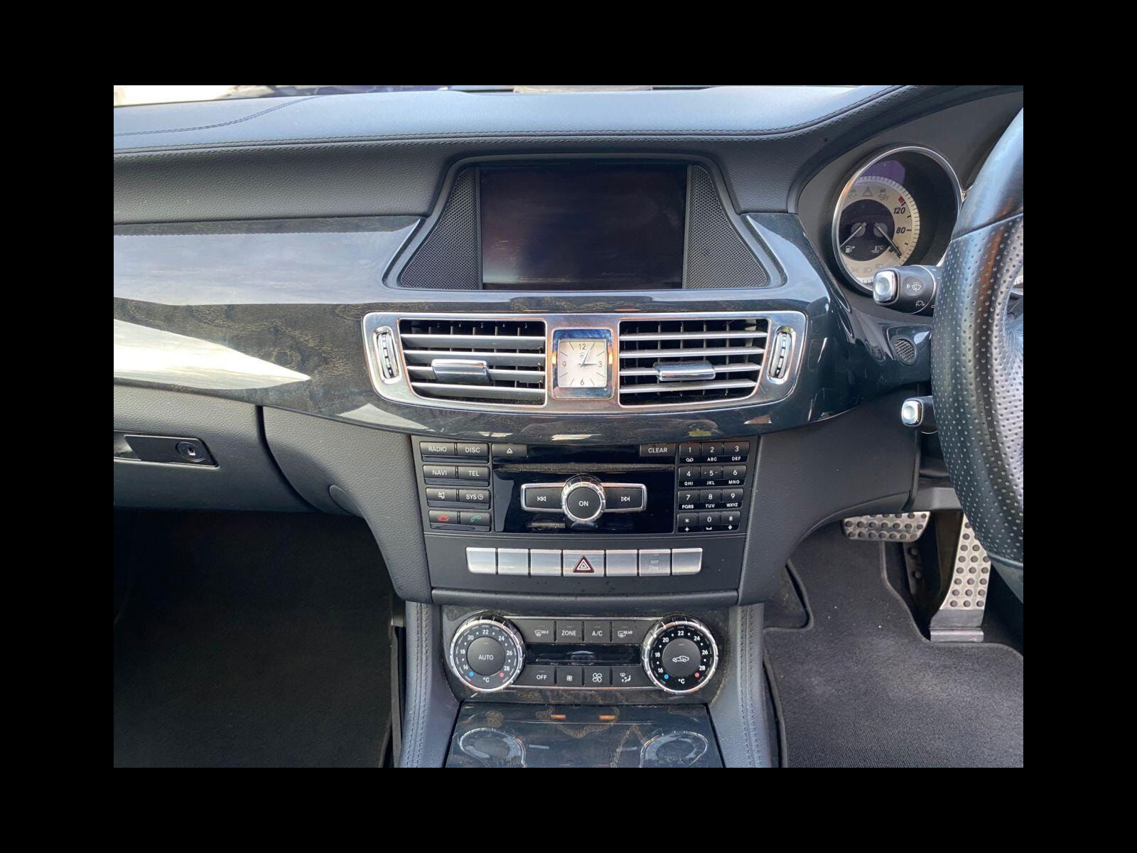 Mercedes-Benz CLS CLASS 3.0 CLS350 CDI V6 BlueEfficiency Sport Coupe 4dr Diesel G-Tronic+ Euro 5 (265 ps) 6 Months Insured Warranty/12m RAC 4dr Automatic 2012