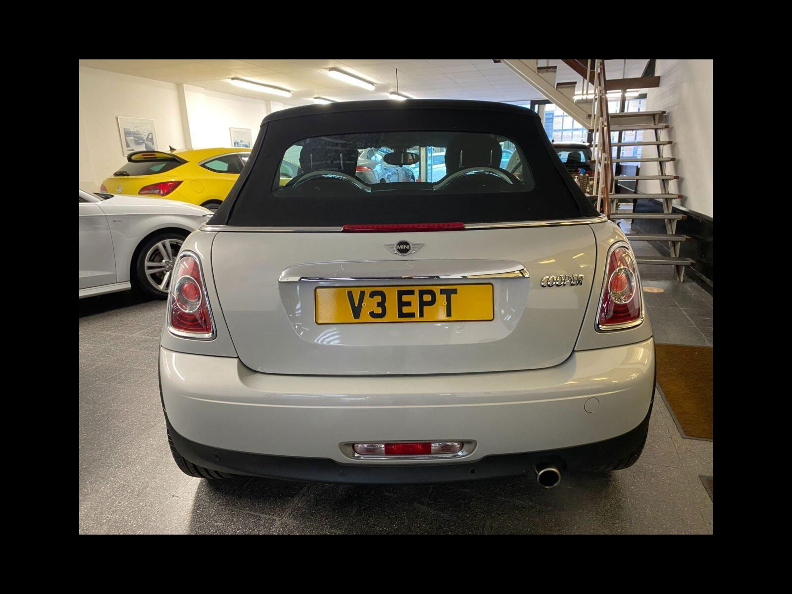 MINI Convertible 1.6 COOPER 2d 122 BHP Heated Leather Seats/CHILLI Pack 2dr Manual 2015