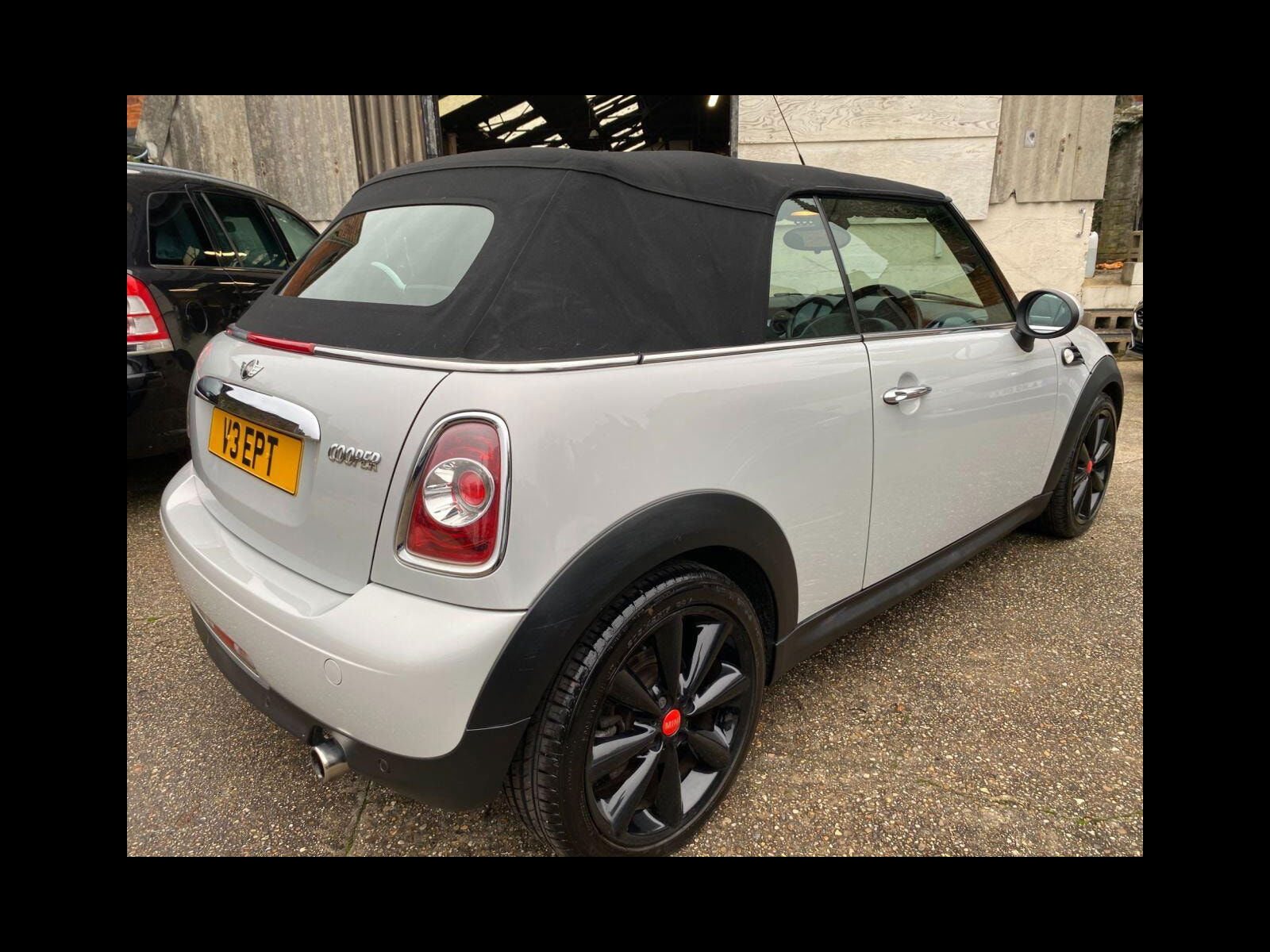 MINI Convertible 1.6 COOPER 2d 122 BHP Heated Leather Seats/CHILLI Pack 2dr Manual 2015