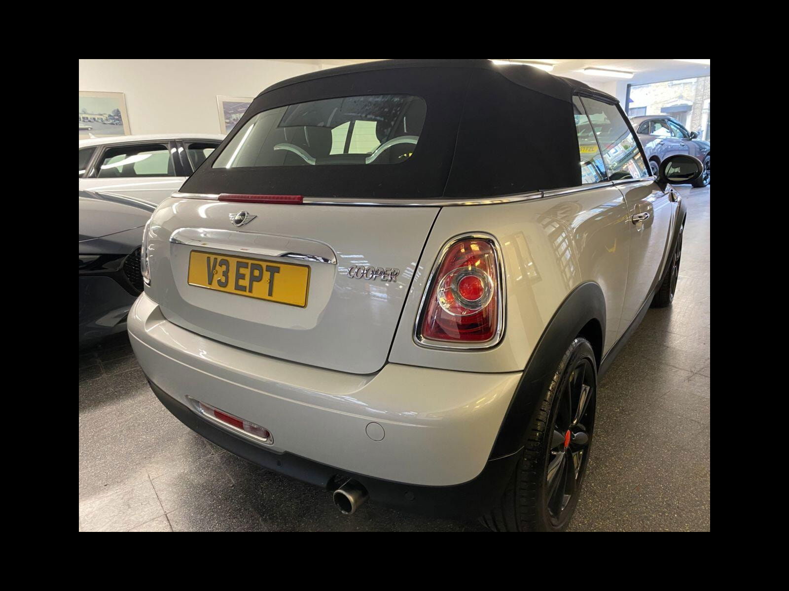 MINI Convertible 1.6 COOPER 2d 122 BHP Heated Leather Seats/CHILLI Pack 2dr Manual 2015