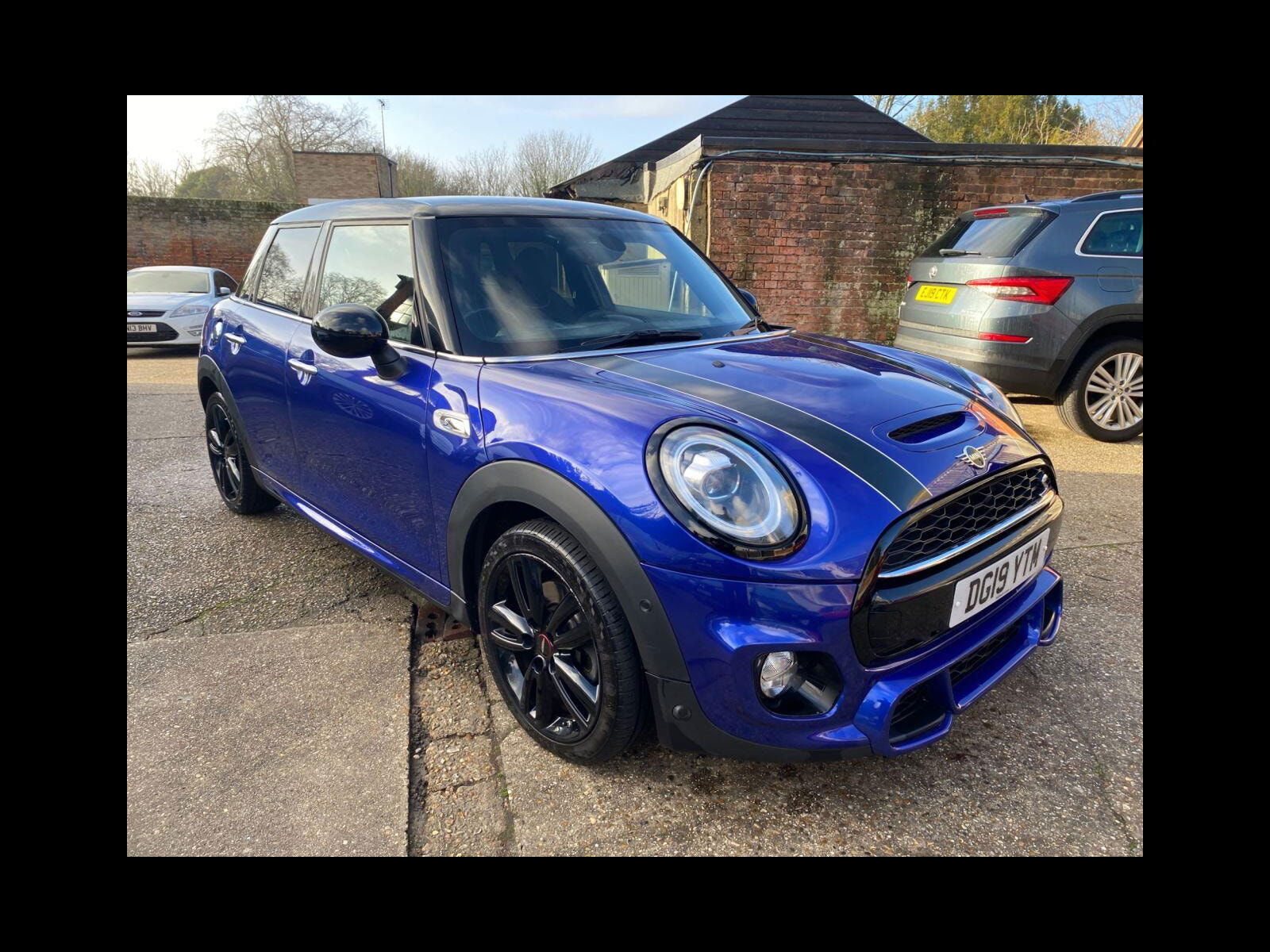 MINI Hatch 2.0 Cooper S Sport Hatchback 5dr Petrol Steptronic Euro 6 (s/s) (192 ps) Comfort Plus & Navigation packs 5dr Automatic 2019