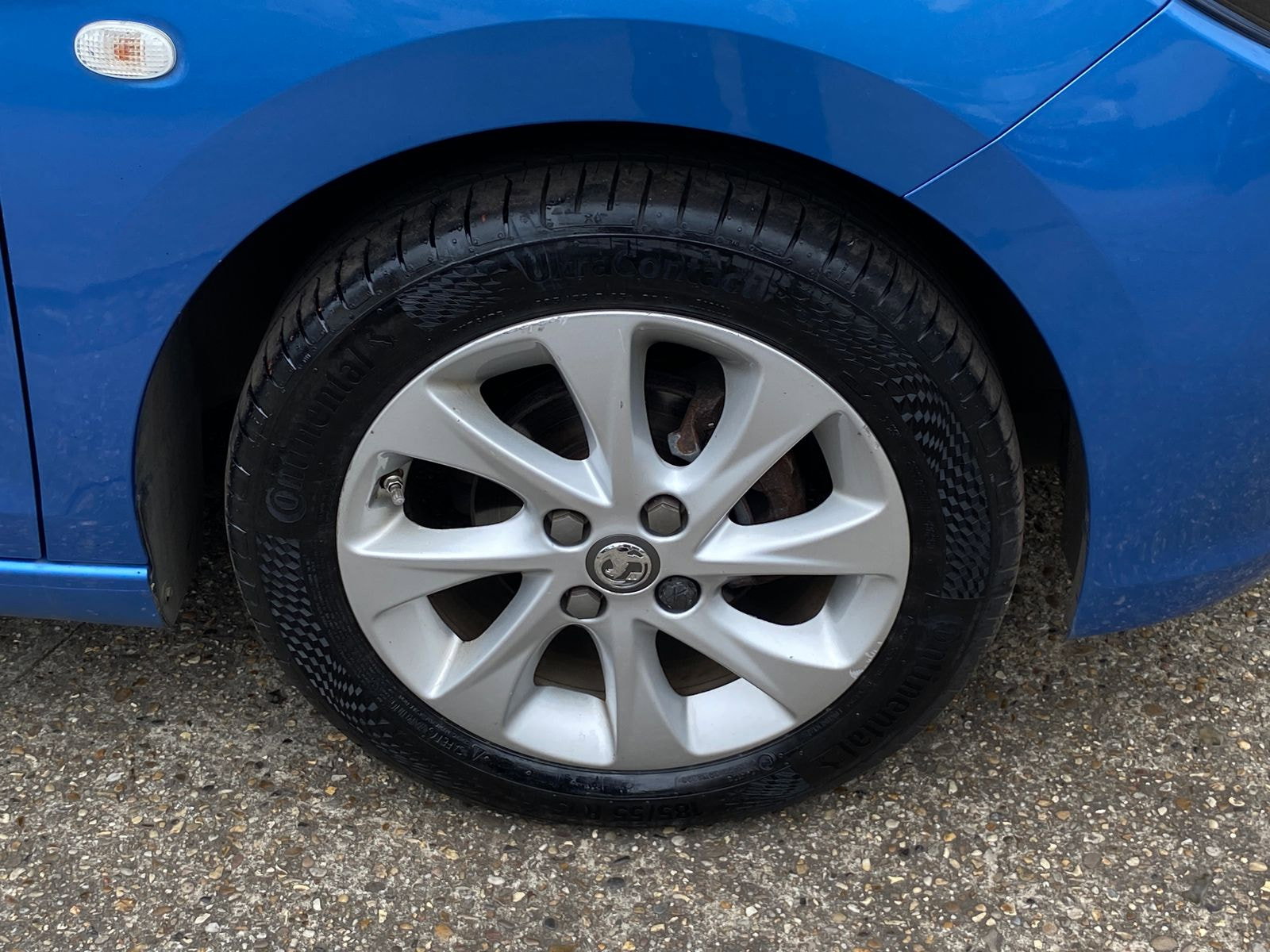 Vauxhall Viva 1.0i SL Hatchback 5dr Petrol Manual Euro 6 (75 ps) just two owners and service history 5dr Manual 2017