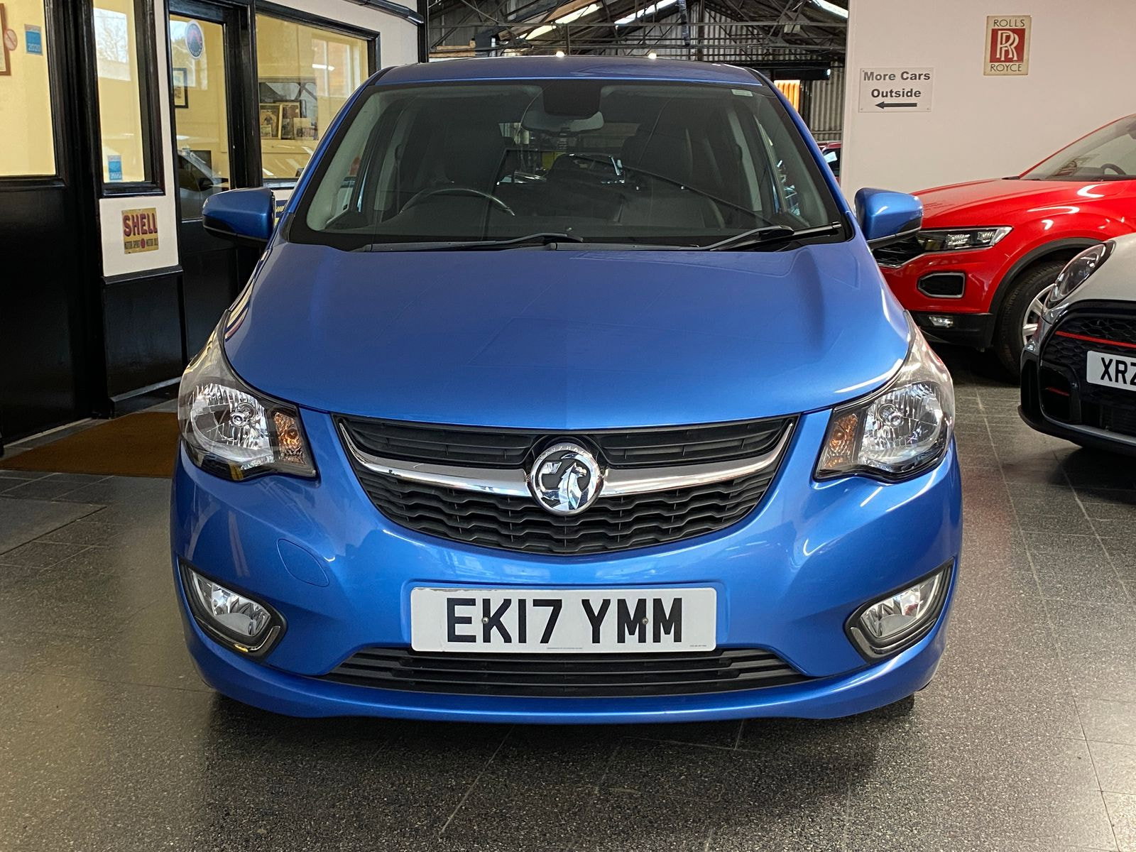 Vauxhall Viva 1.0i SL Hatchback 5dr Petrol Manual Euro 6 (75 ps) just two owners and service history 5dr Manual 2017