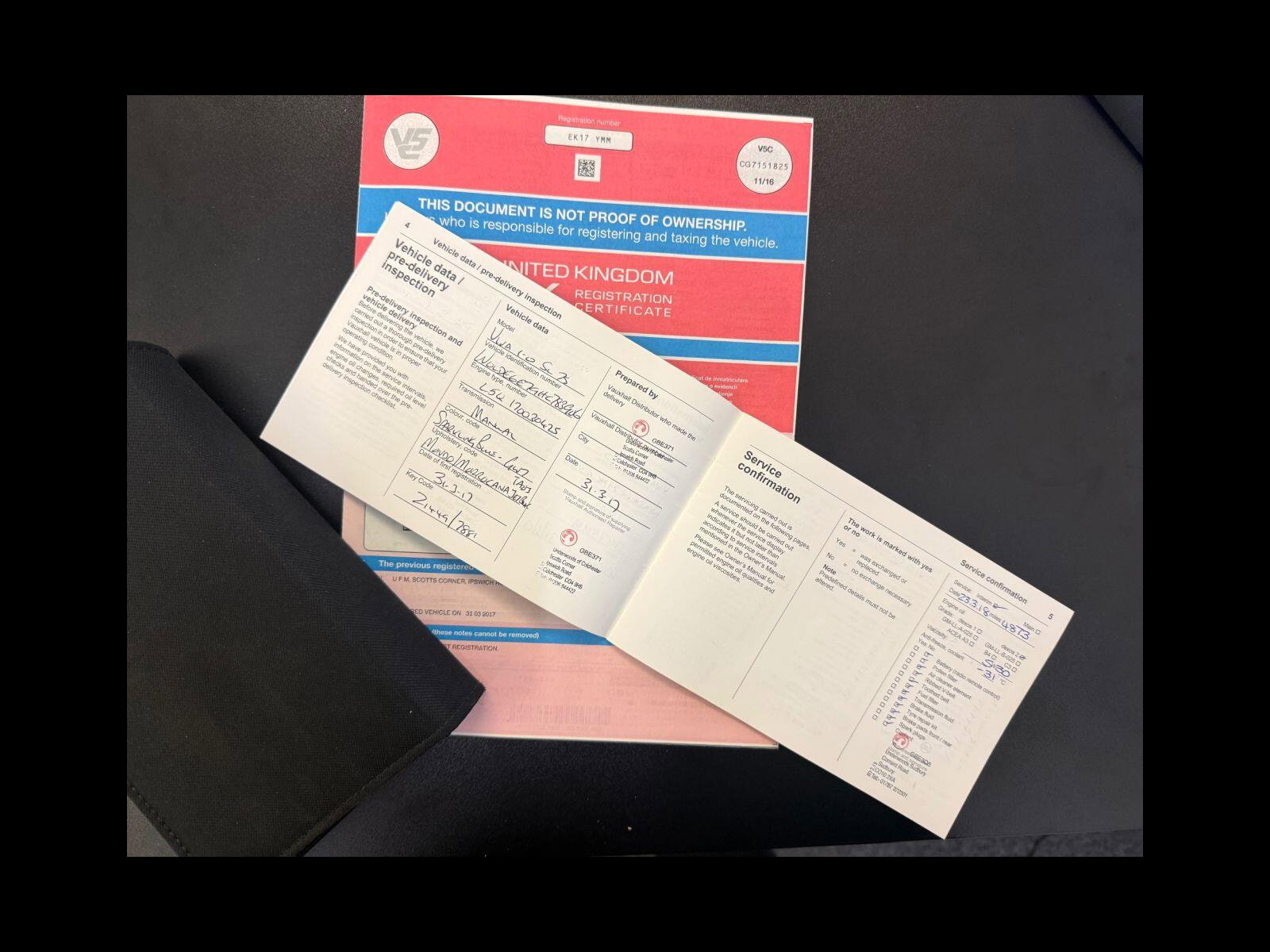 Vauxhall Viva 1.0i SL Hatchback 5dr Petrol Manual Euro 6 (75 ps) just two owners and service history 5dr Manual 2017