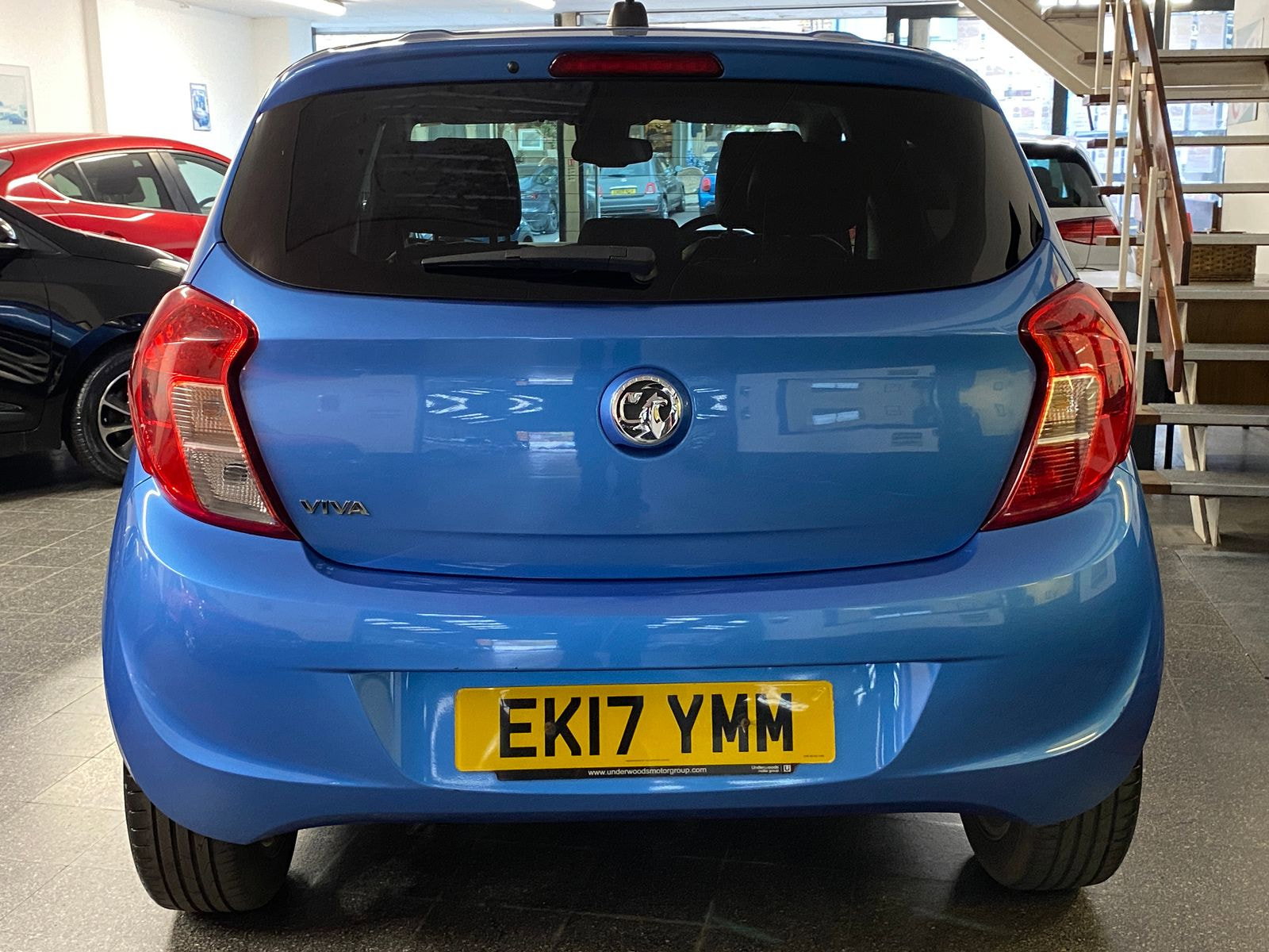 Vauxhall Viva 1.0i SL Hatchback 5dr Petrol Manual Euro 6 (75 ps) just two owners and service history 5dr Manual 2017