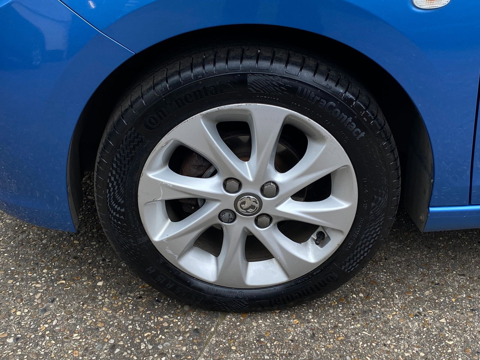 Vauxhall Viva 1.0i SL Hatchback 5dr Petrol Manual Euro 6 (75 ps) just two owners and service history 5dr Manual 2017