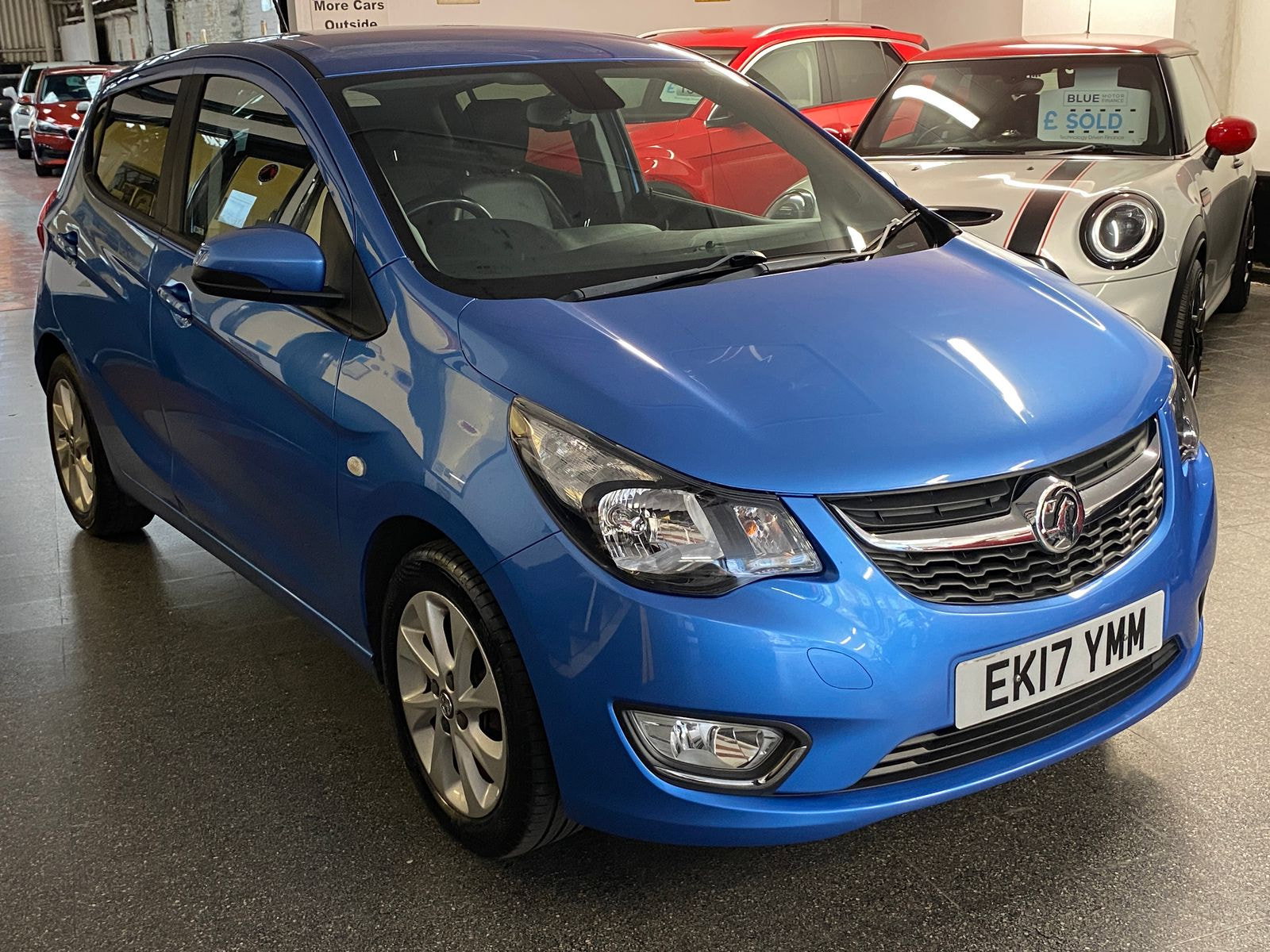 Vauxhall Viva 1.0i SL Hatchback 5dr Petrol Manual Euro 6 (75 ps) just two owners and service history 5dr Manual 2017