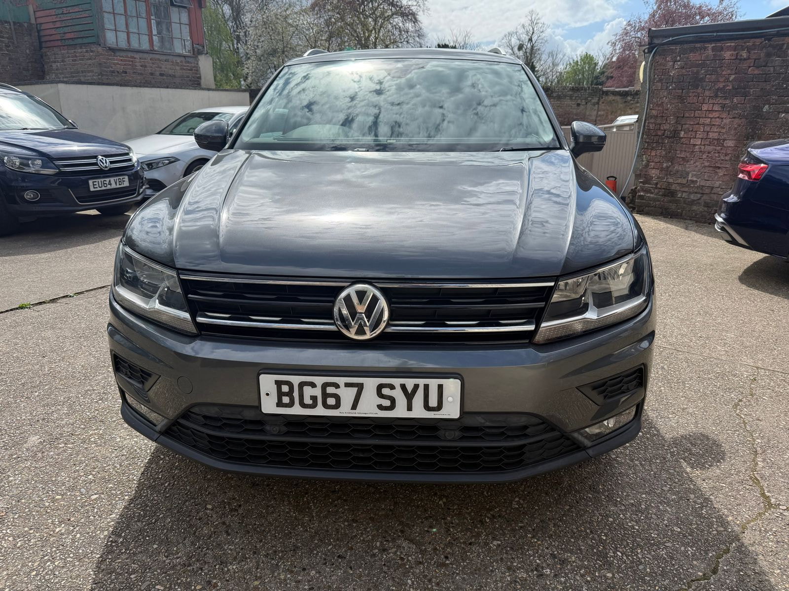 Volkswagen Tiguan 1.4 TSI SE Navigation SUV 5dr Petrol Manual Euro 6 (s/s) (150 ps) 5dr Manual 2017