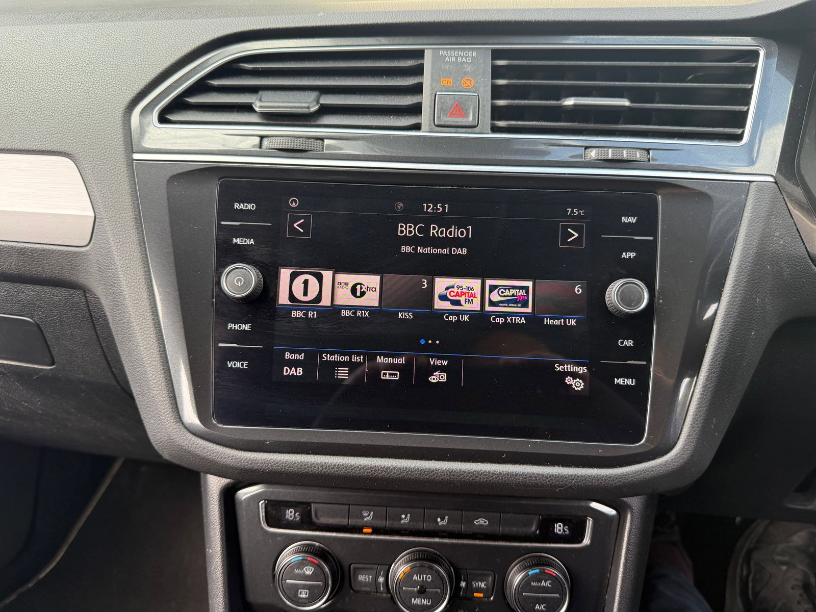 Volkswagen Tiguan 1.4 TSI SE Navigation SUV 5dr Petrol Manual Euro 6 (s/s) (150 ps) 5dr Manual 2017