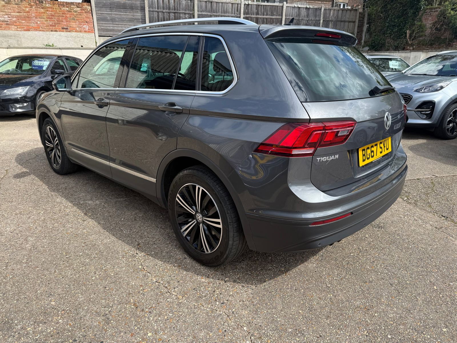 Volkswagen Tiguan 1.4 TSI SE Navigation SUV 5dr Petrol Manual Euro 6 (s/s) (150 ps) 5dr Manual 2017