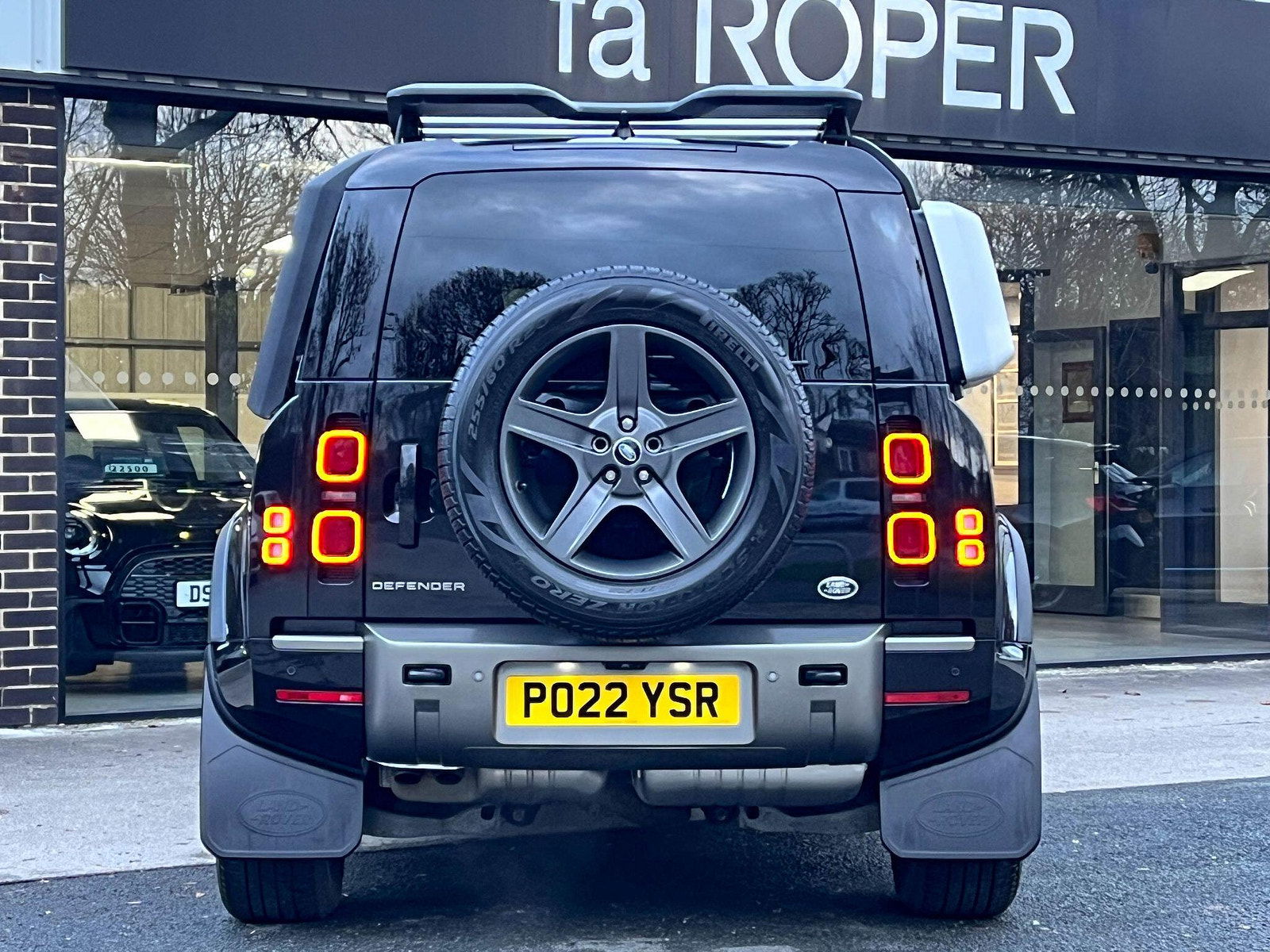 Land Rover DEFENDER 110 3.0 D250 MHEV X-Dynamic SE Auto 4WD Euro 6 (s/s) 5dr 5dr Automatic 2022