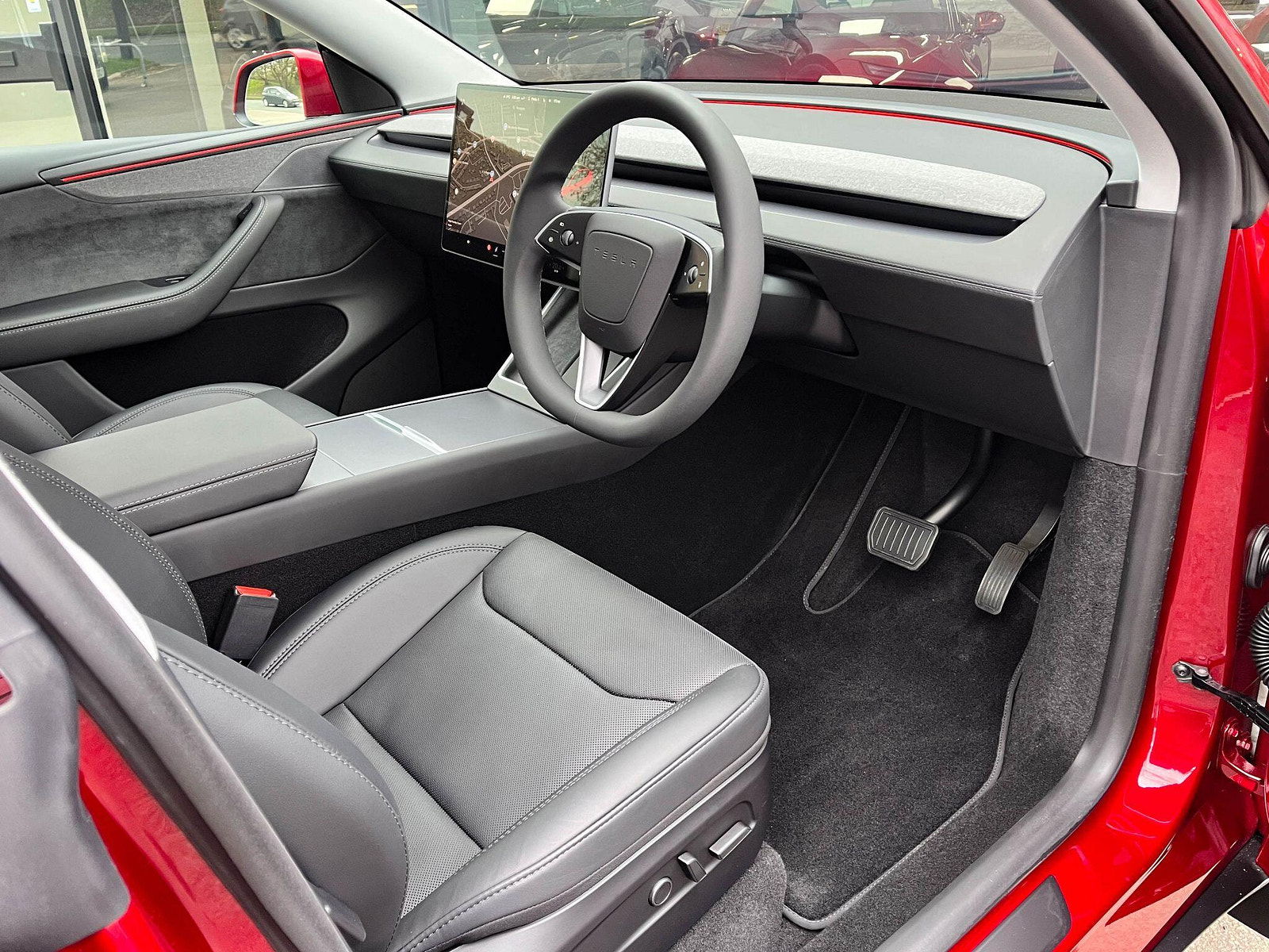 Tesla Model Y 84.7kWh (Dual Motor) Long Range Auto 4WDE 5dr 5dr Automatic 2025