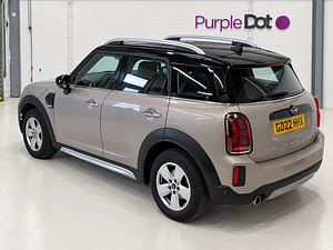 MINI Countryman thumbnail