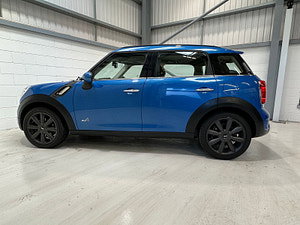 MINI Countryman thumbnail