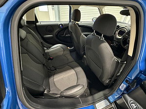 MINI Countryman thumbnail