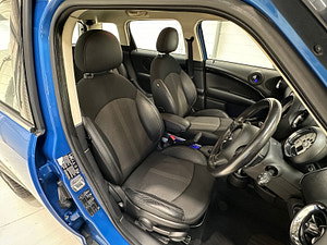 MINI Countryman thumbnail