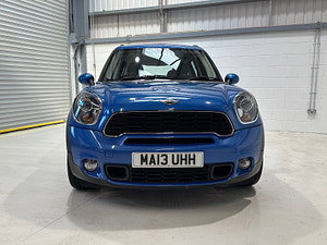 MINI Countryman thumbnail