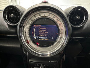 MINI Countryman thumbnail