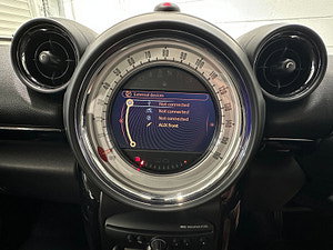 MINI Countryman thumbnail