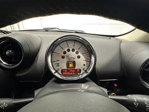 MINI Countryman thumbnail