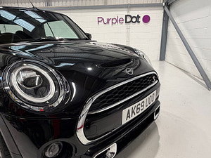 MINI Convertible thumbnail