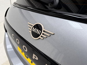 MINI Cooper thumbnail