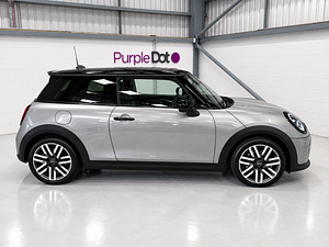 MINI Cooper thumbnail