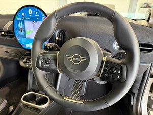 MINI Cooper thumbnail