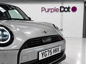 MINI Cooper thumbnail