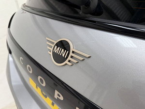MINI Cooper thumbnail