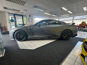 Nissan GT-R thumbnail