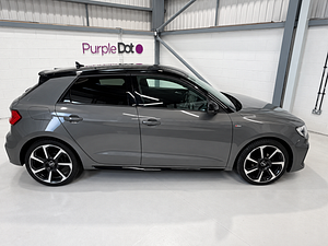 Audi A1 thumbnail