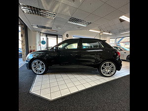Audi A1 thumbnail