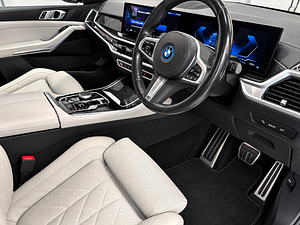 BMW X5 thumbnail