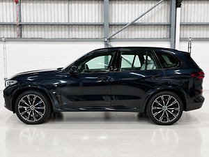 BMW X5 thumbnail