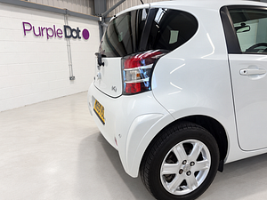 Toyota IQ thumbnail